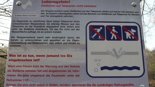 Schild Eisflächen nicht betreten - Lebensgefahr! Schild Eisflächen nicht betreten - Lebensgefahr!